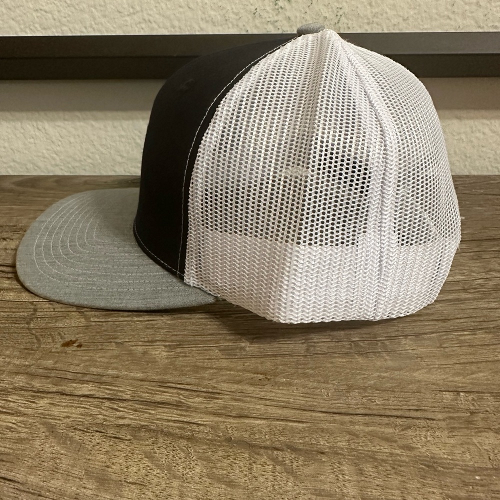 Hat - Picture 2 of 3